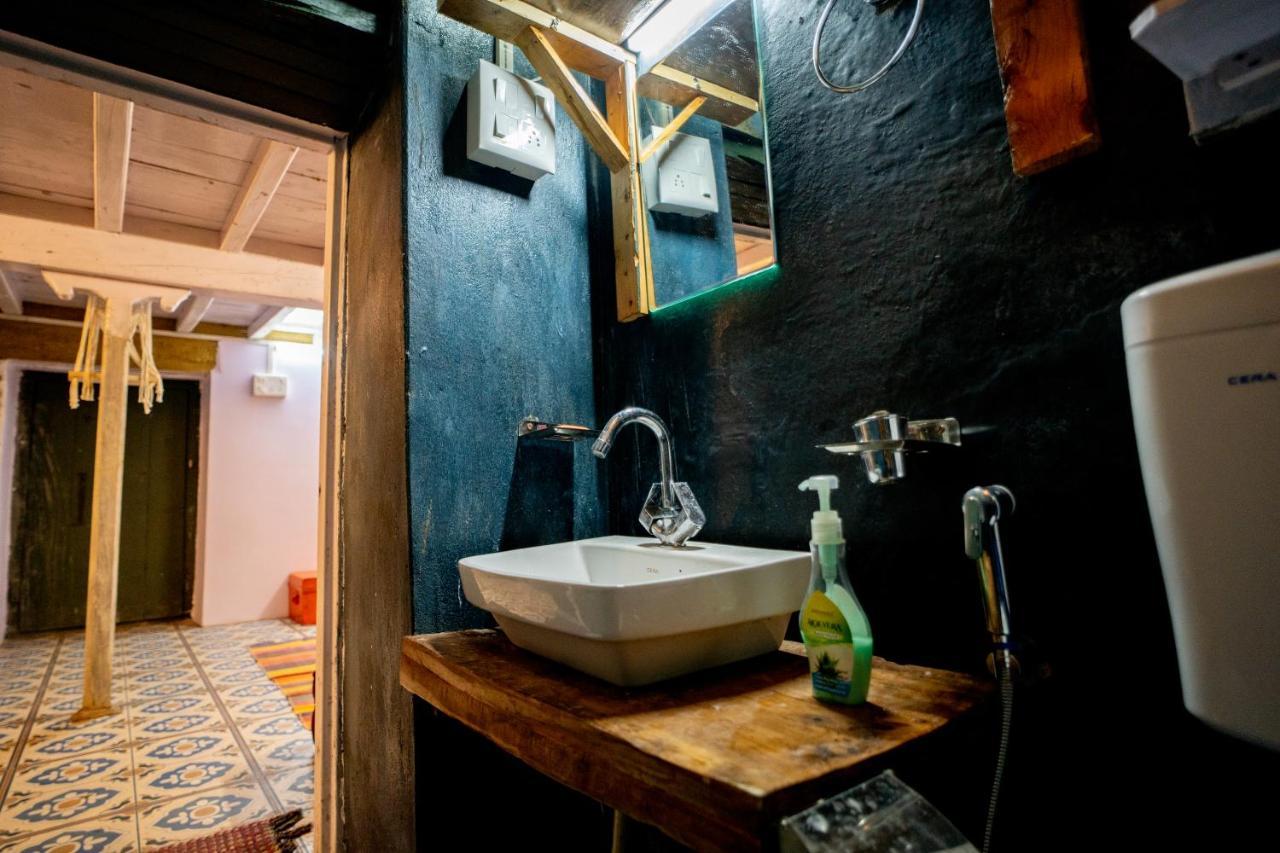The Olive Hut Villa Bir  Exterior photo